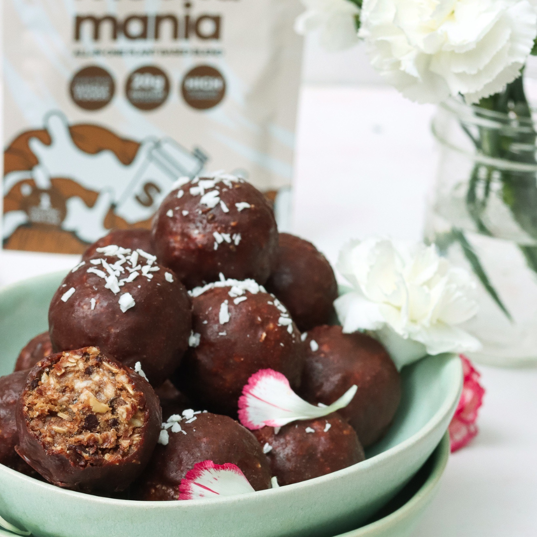 These mocha bites are a quick, healthy, and easy no-bake snack recipe! A delicious way to fuel your day. They're made with wholesome ingredients.
