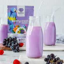 Load image into Gallery viewer, Smoothie made using frozen bananas, wine grapes and spoonful of Smoov berry exotic blend. Antioxidant rich perfect for weight loss, immunity, destress.