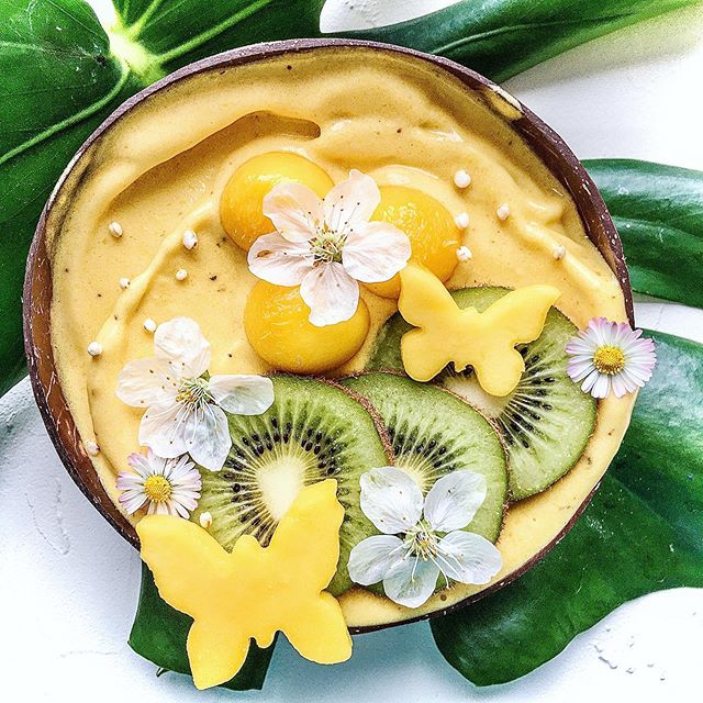 SMOOV golden blend has just 5 powerful adaptogens and superfoods to help the body manage stress better and boost immunity. Made with Camu Camu berry, Goji berry, Maca, Lucuma and Carrots.