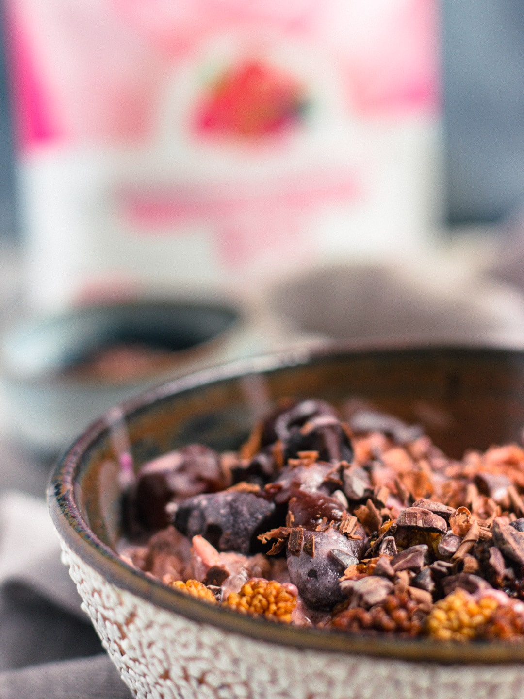 The Blush Blend brings a gorgeous colour and skin-loving nutrients to these overnight oats. Top them off with some rich dark cherries and dark chocolate and you have a perfectly delicious heart-healthy breakfast.