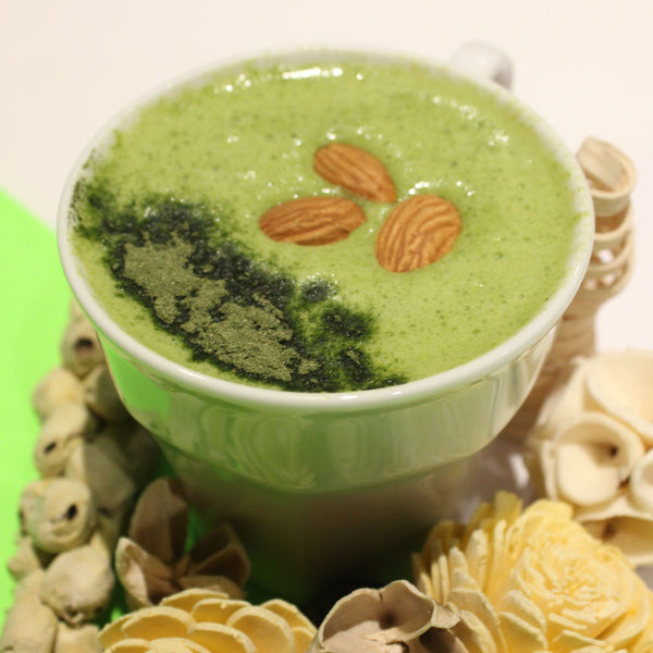 Kale Almond Smoothie