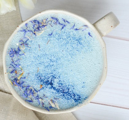 Such a simple and delicious way to get your daily antioxidants- flavoured milk! The kiddies love it and so do the grown ups (See smoov secret below to see why!) 👌