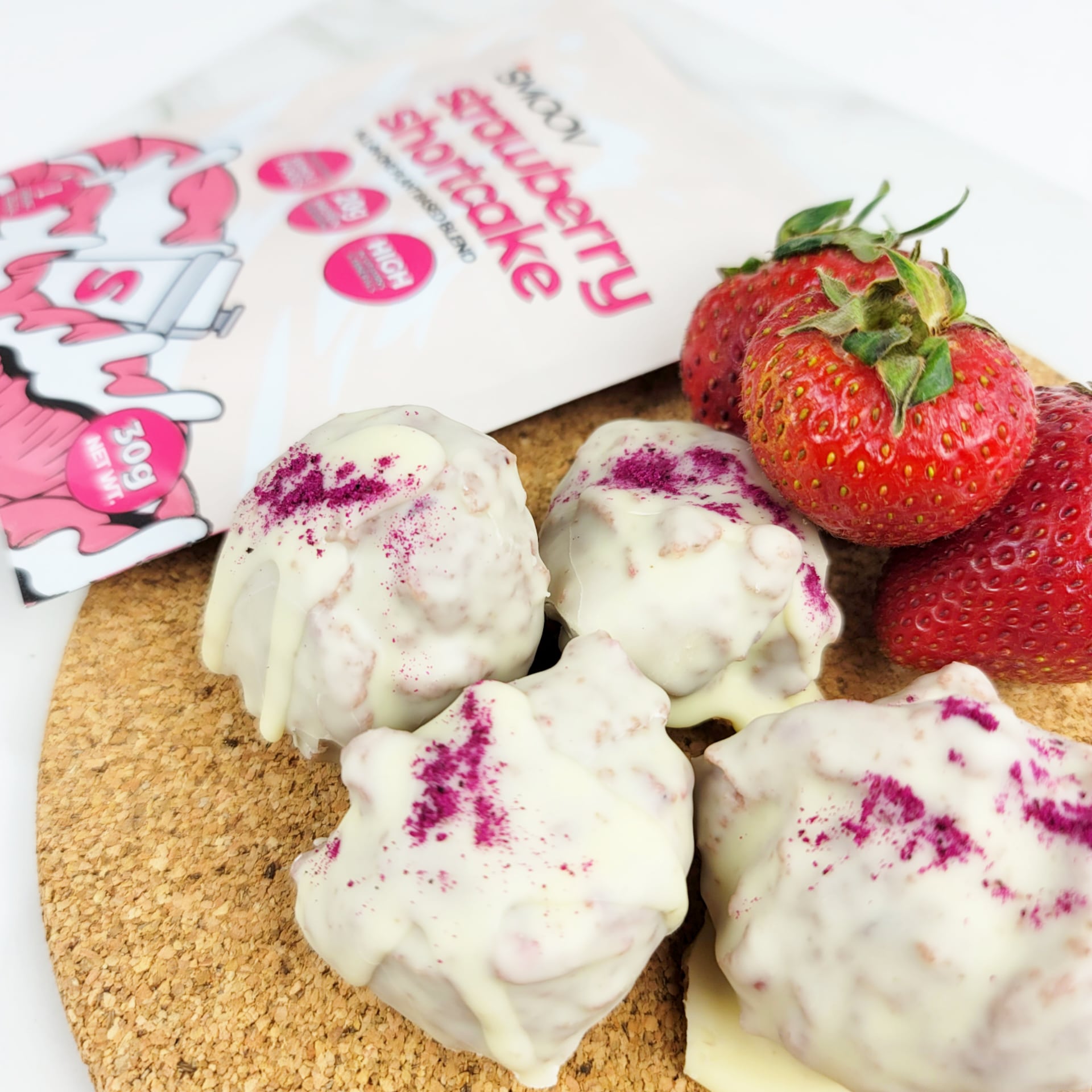 SMOOV strawberry shortcake truffle bites
