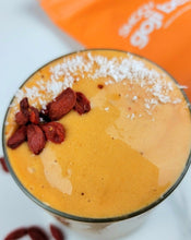 Load image into Gallery viewer, Goji Berry smoothie made using smoov superfood blends and powders. Packed with antioxidants for health &amp; wellness. Keto Friendly